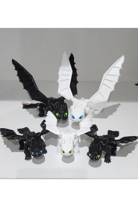 Ejderhanı Nasıl Eğitirsin - 3D Dişsiz&Işığın Öfkesi ve 3Adet Yavru Aile Seti 5Adet Hareketli Ejderha