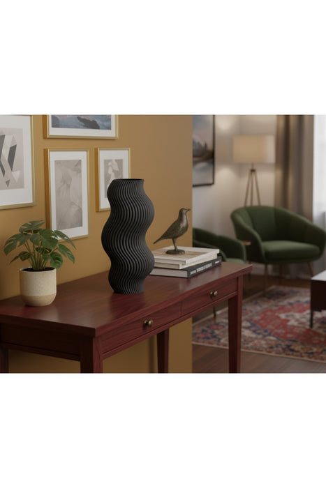 Kıvrımlı Dekoratif Vazo - 23x 9 cm